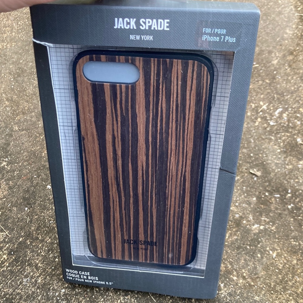 NIP iPhone 7 plus 5.5" wood grain case